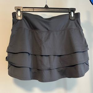 Athleta ruffle skirt skort athletic golf tennis charcoal grey